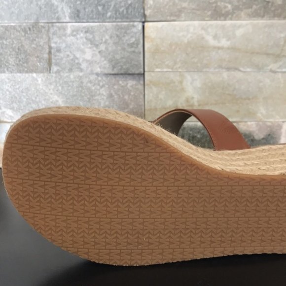 MICHAEL Michael Kors Tilly Thong Espadrille Sandal - Picture 10 of 10